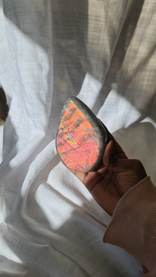 Labradorite freeform G