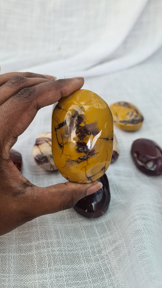 Mookaite Palmstones