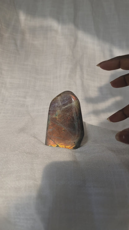 Labradorite B
