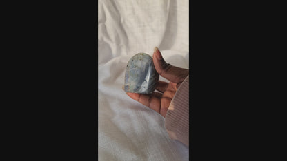 Labradorite freeform J